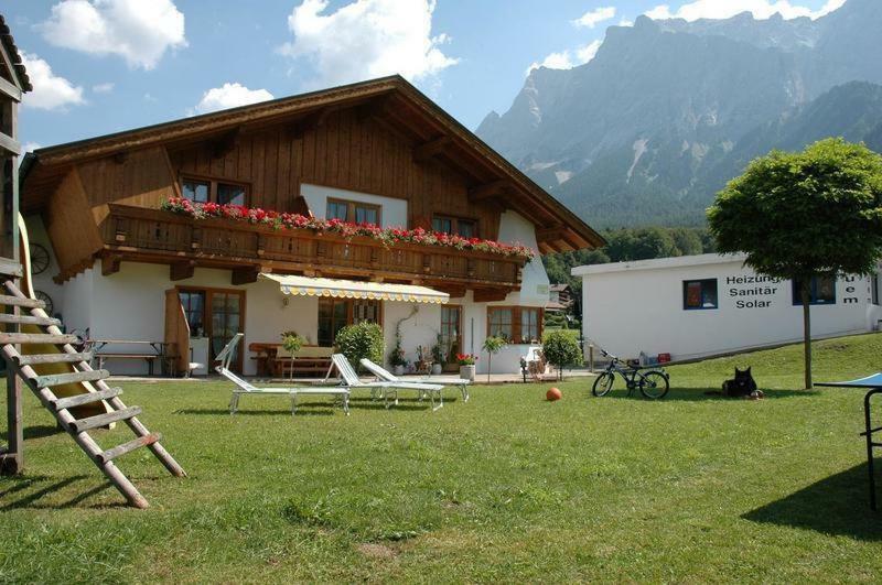 Ferienwohnung Haus Guem Ehrwald Exterior foto